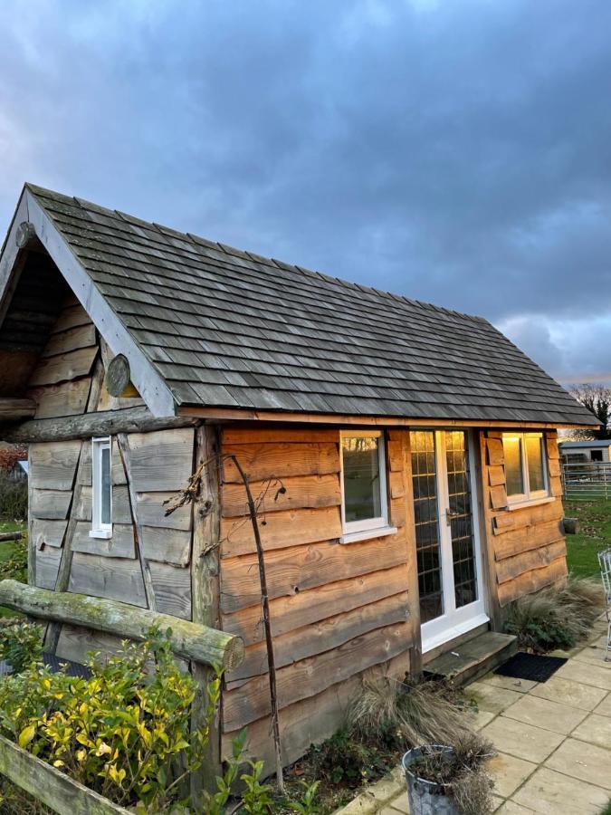 The Hat'S Hut Mixbury Exterior photo